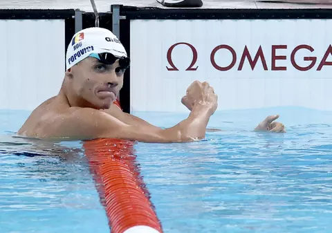David Popovici e campion european în proba de 100 metri liber, după o cursă fantastică, în care a stabilit un nou record al competiției