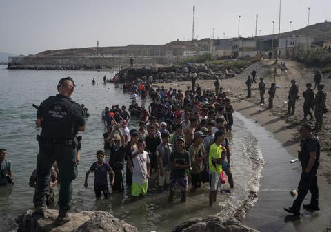 De ce s-au întors în Maroc zecile de mii de oameni care au intrat în Ceuta: „Am avut o surpriză”