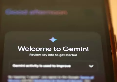 Google Gemini a depășit pragul de un miliard de utilizatori lunari: cum a devenit produsul cu cea mai rapidă creștere din istoria companiei