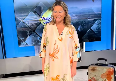 Anunțul făcut de Laura Cosoi după nașterea Ninei. Ce spune actrița despre al șaselea copil: „Cel puțin așa simt acum”