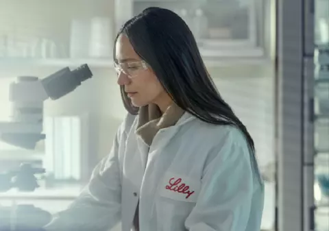 Gigantul farmaceutic Eli Lilly raportează venituri de 23 de miliarde de dolari în al doilea trimestru din 2026, propulsat de tratamentele pentru obezitate și diabet