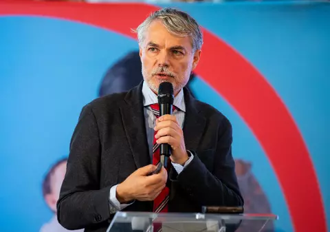 Prof. dr. Mihai Craiu: „Vaccinarea este ca mersul la școală. Niciun sistem imunitar nu intră în viață pregătit”