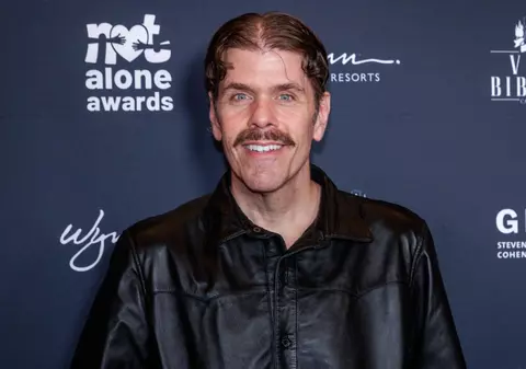 Momente de panică în casa lui Perez Hilton. Poliția și echipele medicale au intervenit după un live tulburător pe TikTok
