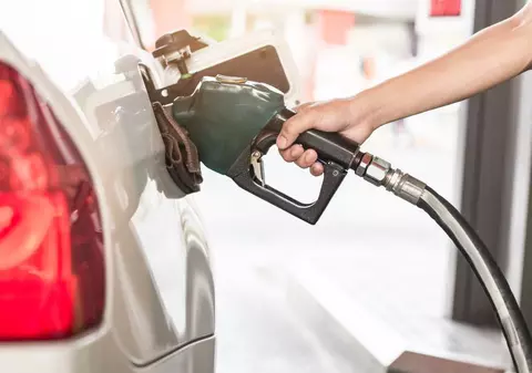 Cât costă un litru de benzină și motorină, sâmbătă, 1 august 2026, în București, Iași, Cluj-Napoca, Timișoara și Constanța