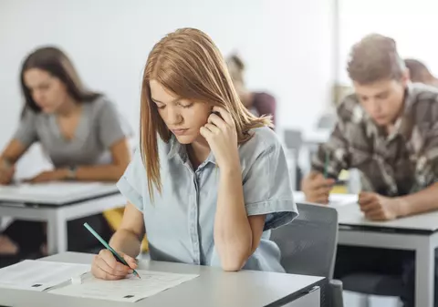 Proba la alegere a profilului la BAC 2026, sesiunea de toamnă. Subiectele la proba la alegere vor fi publicate în curând
