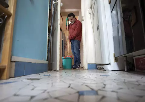 Coșmarul unor proprietari: cinci ani fără chirie, apoi au descoperit casa distrusă și transformată într-un focar de mizerie, în Franța