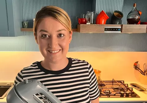 Cum arată Chef Roxana Blenche în costum de baie, după ce a slăbit 25 de kilograme. Regula pe care o respectă în fiecare dimineață