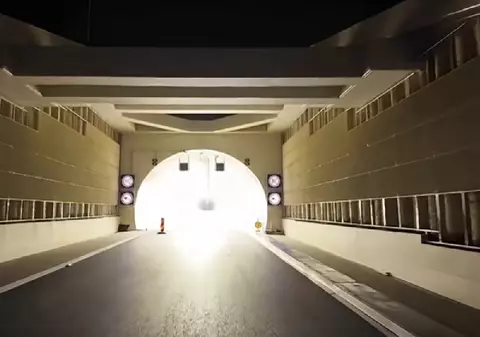 Cum arată Tunelul Momaia de 1.350 de metri înainte de inaugurare: Secțiunea 4 din Autostrada Sibiu-Pitești a ajuns la un stadiu de 97%