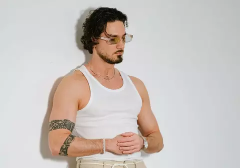Cine este Vlad Calomfir, ispită la Insula Iubirii 2026. E cunoscut drept DJ CalVee