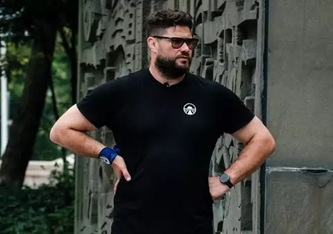 Cine este Alin Alexuc Ciurariu de la Asia Express 2026. Face echipă cu Gabi Torje la Antena 1