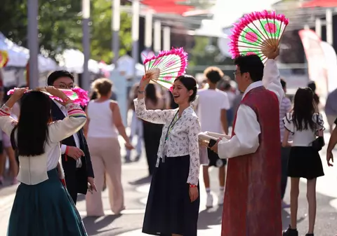 Asia Fest 2026 aduce cultura asiatică în București, în weekendul 4-6 septembrie. Cât costă o porție de sushi sau onigiri