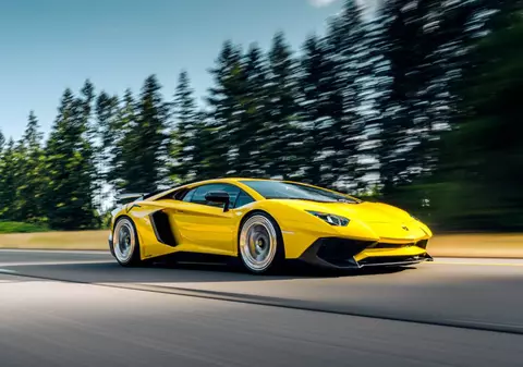 Un Lamborghini condus cu o viteză de 140 km/h a fost confiscat de polițiști: ce s-a întâmplat în Elveția