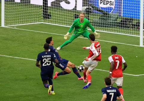 PSG - Arsenal, marea finală a Ligii Campionilor » „Tunarii” conduc cu 2-0 la pauză. Reporterii GSP transmit cele mai relevante informații