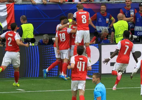 PSG - Arsenal, marea finală a Ligii Campionilor » Gol MINUNAT în minutul 6!