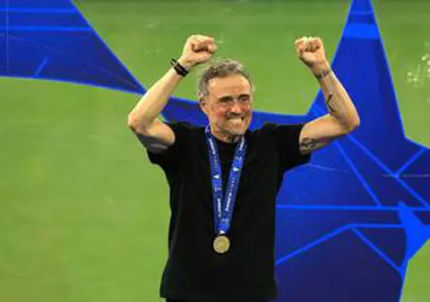 Direct în istorie! Doar un antrenor are mai multe Ligi ale Campionilor decât Luis Enrique