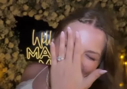 Bîrligea a cerut-o în căsătorie pe Antonia: „Cel mai categoric «da» din viața mea”