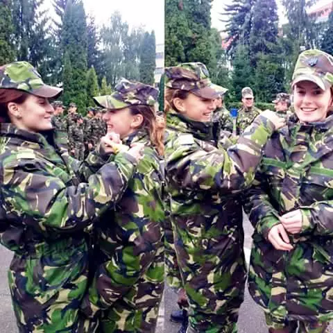 Student caporal Roxana Chirea și student caporal Lorena Niță
