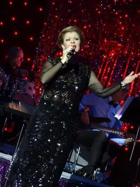 147216451274303569287568149693423974982606n