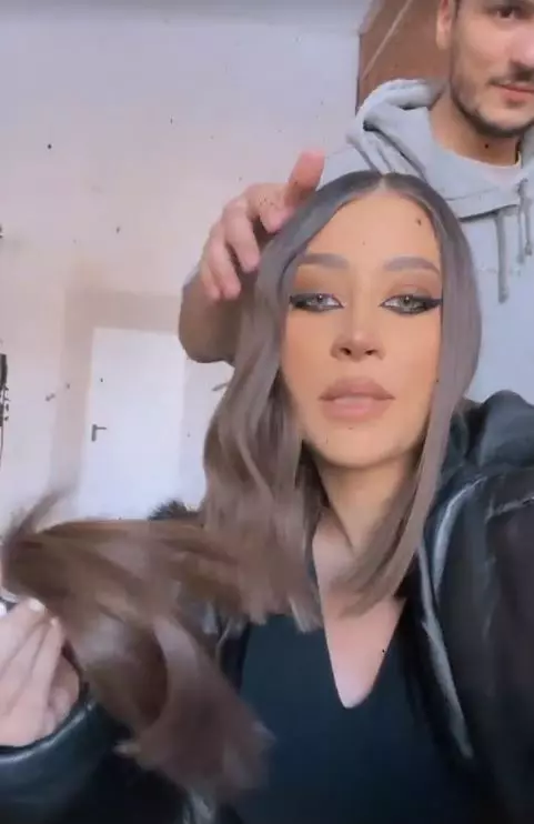 nicole-cherry-s-a-tuns-scurt