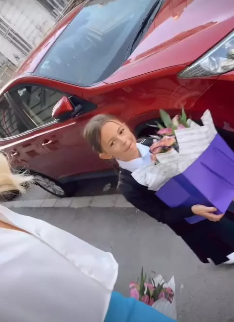 andreea-balan-prima-zi-de-scoala-fetite-4