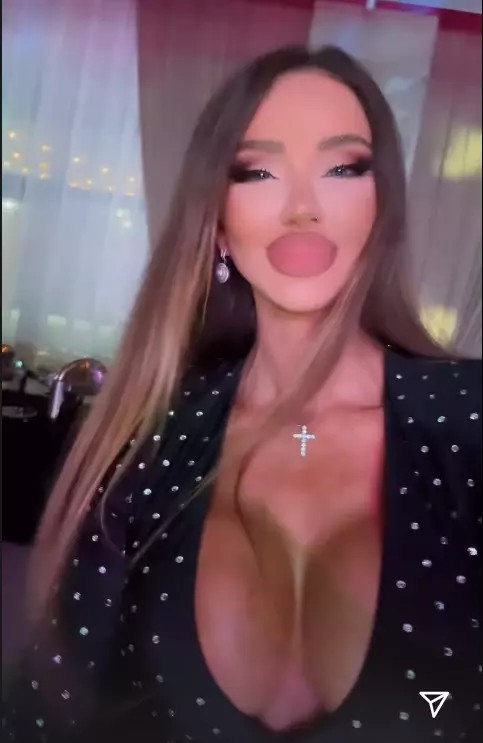 bianca-dragusanu-petrecere-15