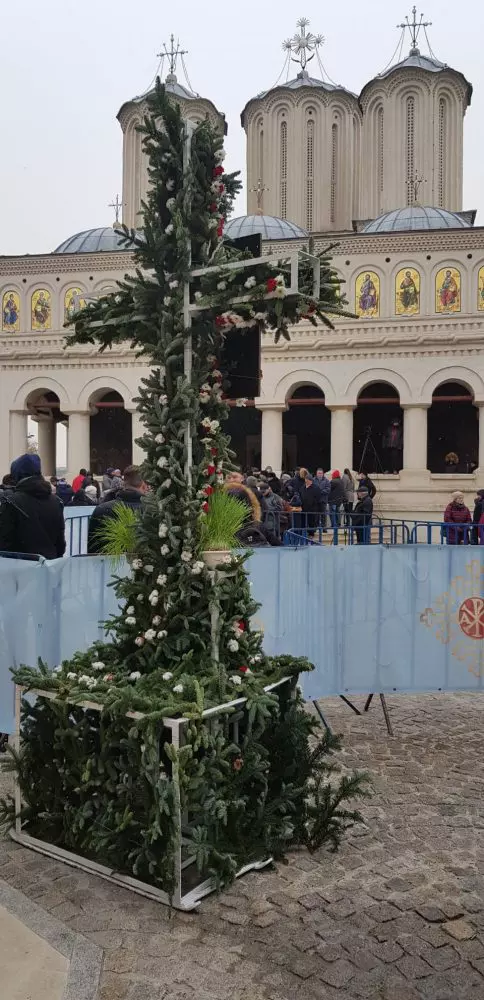 Slujba de Bobotează de la Patriarhie, oficiată de Patriarhul Daniel (2)