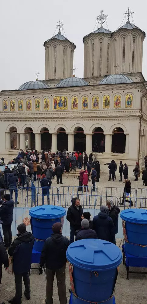 Slujba de Bobotează de la Patriarhie, oficiată de Patriarhul Daniel (6)