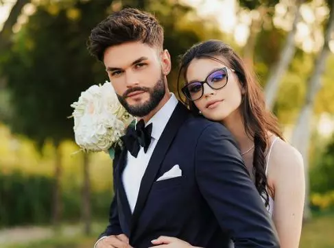 cleopatra-stratan-si-edward-sanda-au-plecat-in-luna-de-miere