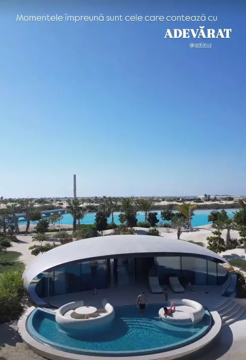 Vlăduța Lupău, vacanță Arabia Saudită (13)