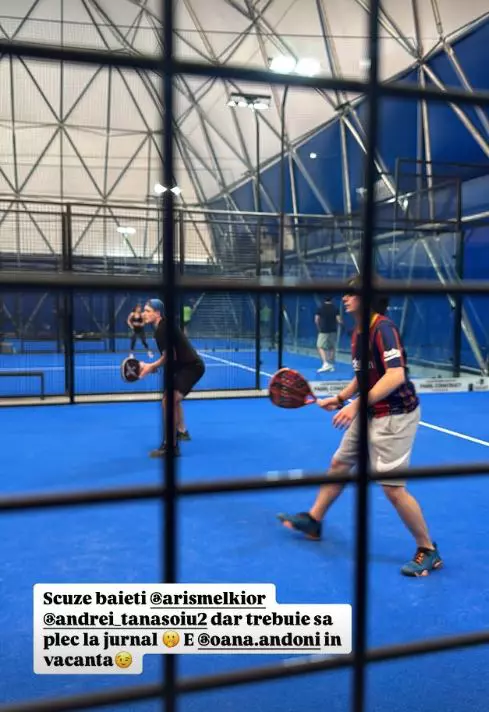 Andreea Esca l-a însoțit pe Aris la padel
