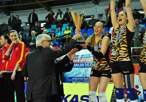 12924614_1067082393345539_2120984830973690252_n