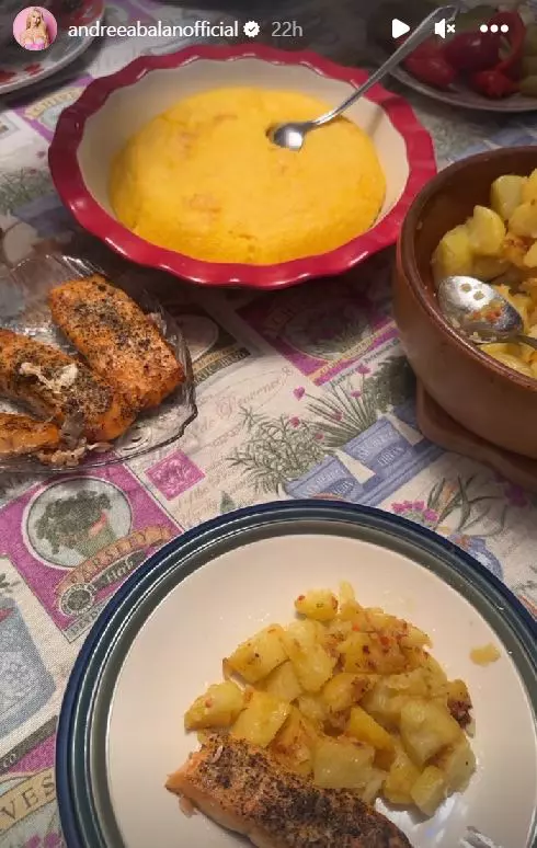 Andreea Bălan în vizită la părinții lui Victor Cornea