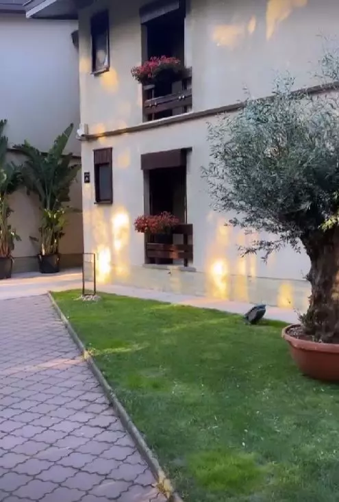 adela-popescu-apartament-la-mare-1