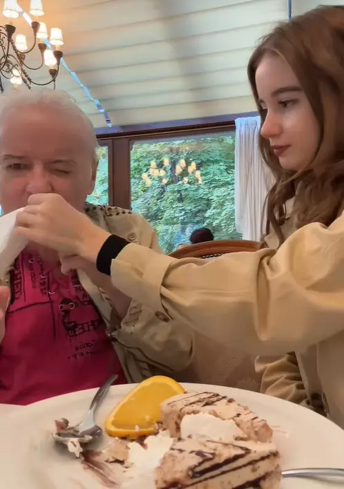 Irina si irinel columbeanu la restaurant 15