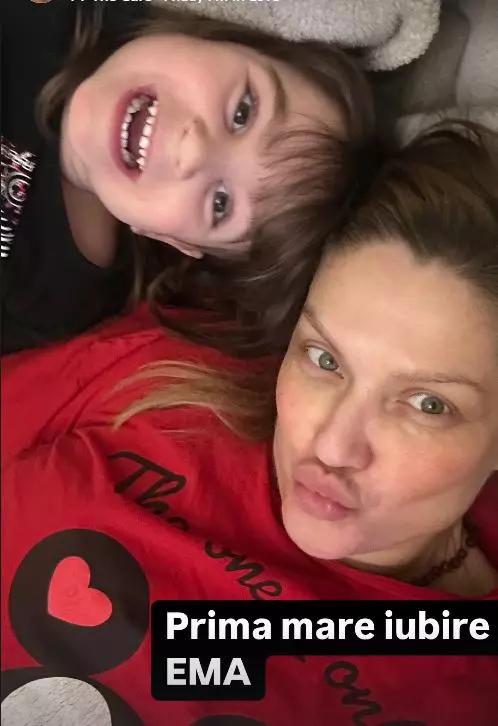 Cristina Cioran și copiii săi (1)