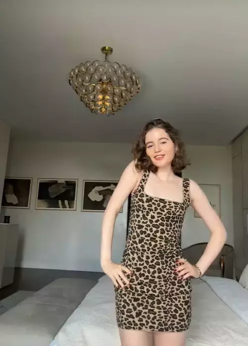 VIDEO Imagini din camera în care Irina Columbeanu stă în America. Locuiește în casa lui Mr. Pink, iubitul Monicăi Gabor
