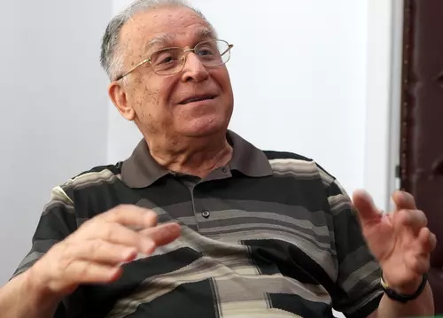 Cât costă o locuință în orașul natal al lui Ion Iliescu