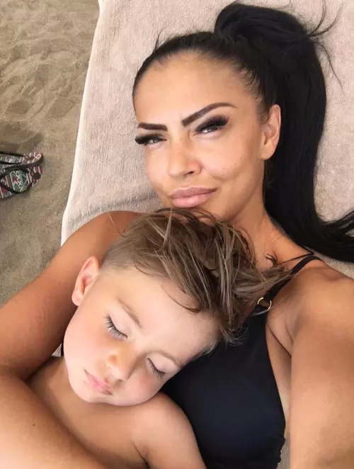 VIDEO EXCLUSIV/ Andreea Mantea o caută pe iubita fiului ei. „Plânge după Anastasia”