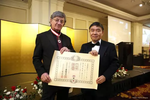 Ion Caramitru, premiat de Împăratul Japoniei. A primit „Ordinul Soarelui Răsare!
