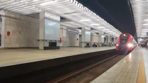 Bucureşti vs. Varşovia. Cum arată sistemul de transport public din capitala Poloniei