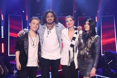 Jasmina Răsădean, finalistă la Vocea României, e fată de lăutar și provine dintr-o familie destrămată!
