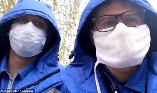 Al treilea medic rus care s-a plâns de lipsa echipamentelor de protecție a căzut de la fereastra spitalului. Este în stare gravă
