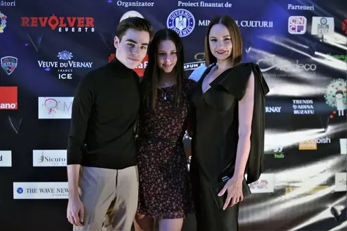Prima apariție în public a Andreei Marin alături de doi dintre copiii lui Ștefan Bănică. Violeta a venit să-l susțină pe fratele ei, Radu, la Gala Premiilor UCIN