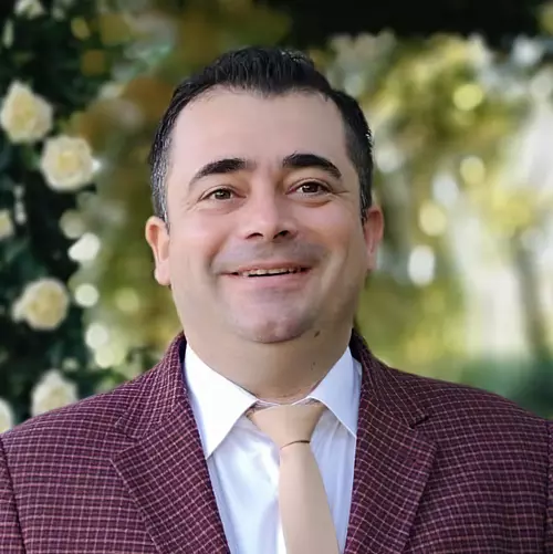 Minunile oamenilor curați ai lui Orban. Doi traseiști și un condamnat penal în Cancelaria prim-ministrului!