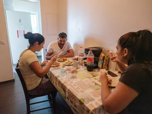 Portrete de muncitori sezonieri în Germania: „Bani se fac, dar te omoară distanța de copil (I)