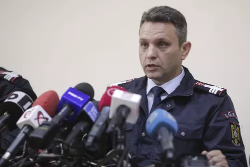 EXCLUSIV. Generalul Cristian Radu, șeful IGSU care a ascuns filmările de la Colectiv, este cercetat penal pentru că și-a pus șoferul să-și asume, în locul lui, un accident 