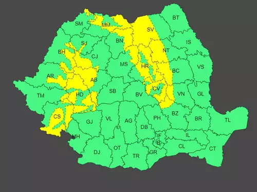 Cod galben de vânt puternic în mai multe județe din țară, joi noapte