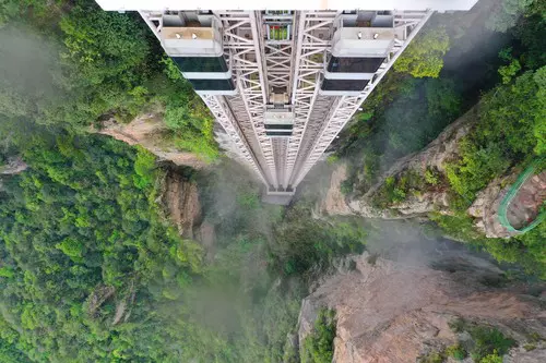 CHINA CHINESE WULINGYUAN SCENIC AERA ZHANGJIAJIE HUNAN