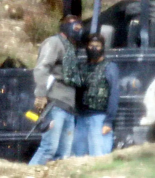 PREMIUM EXCLUSIVE Ben Affleck & Jennifer Garner Share An Intimate Moment At The Paintball Park