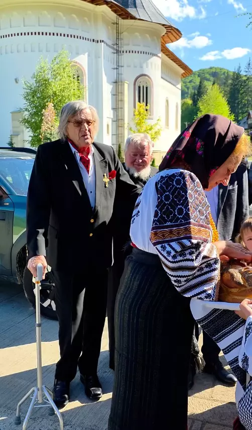 Florin Piersic in carja la Putna 6